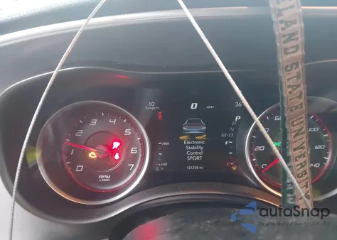 2019 Dodge Charger Sxt Rwd z USA, uszkodzony, nr VIN 2C3CDXBG7KH657269